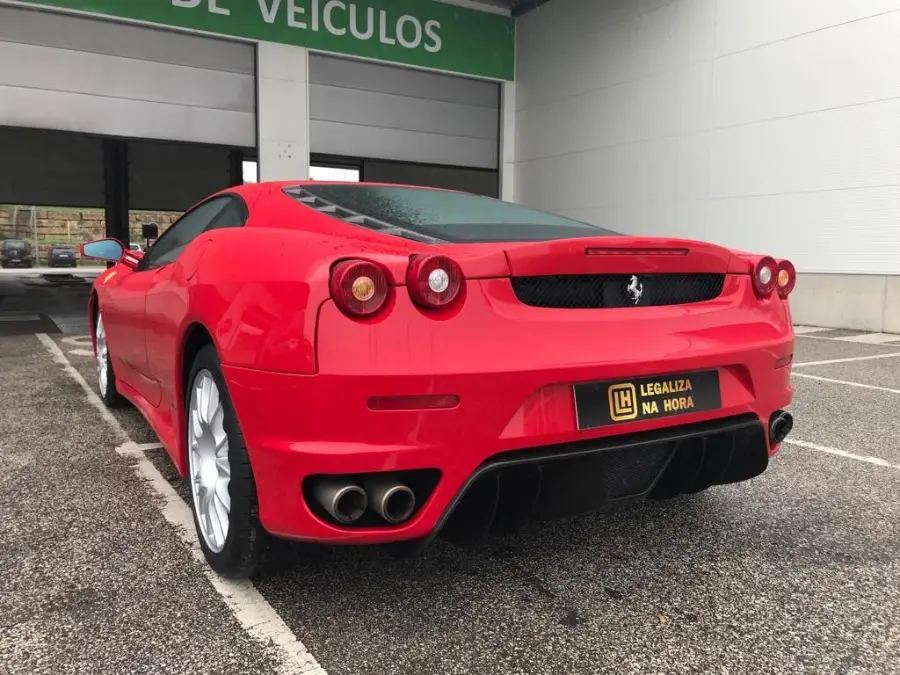 Ferrari legalizado pela Legaliza na Hora