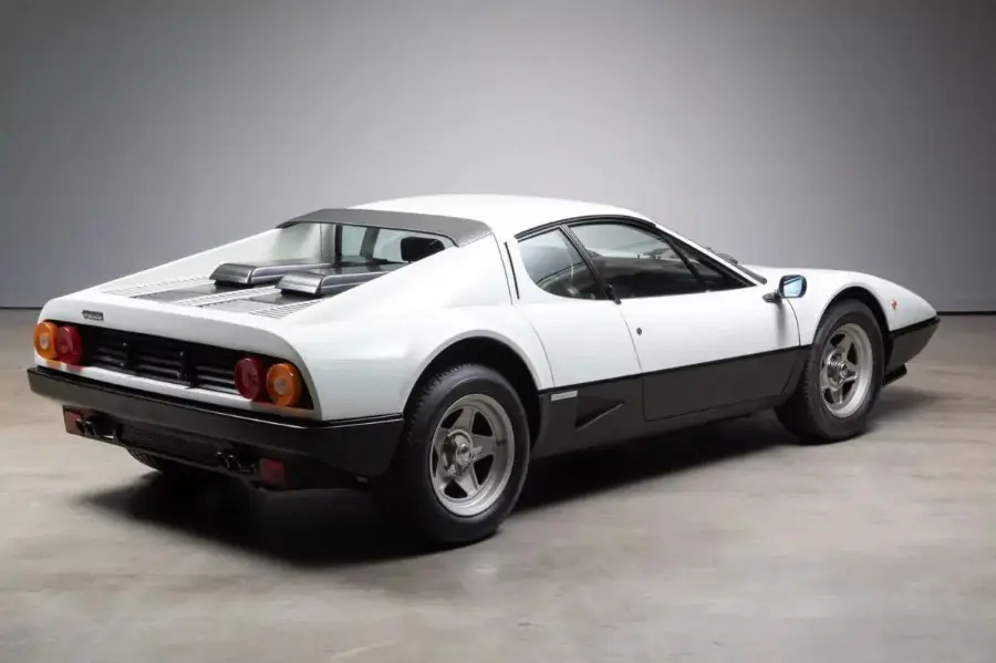 Ferrari clássico legalizado pela Legaliza na Hora